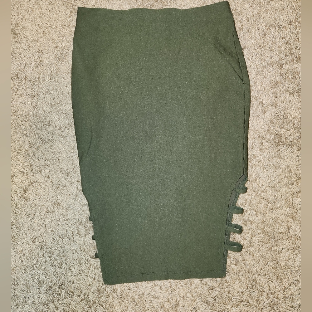 Charlotte Russe Dark Green Pencil Skirt - Size small